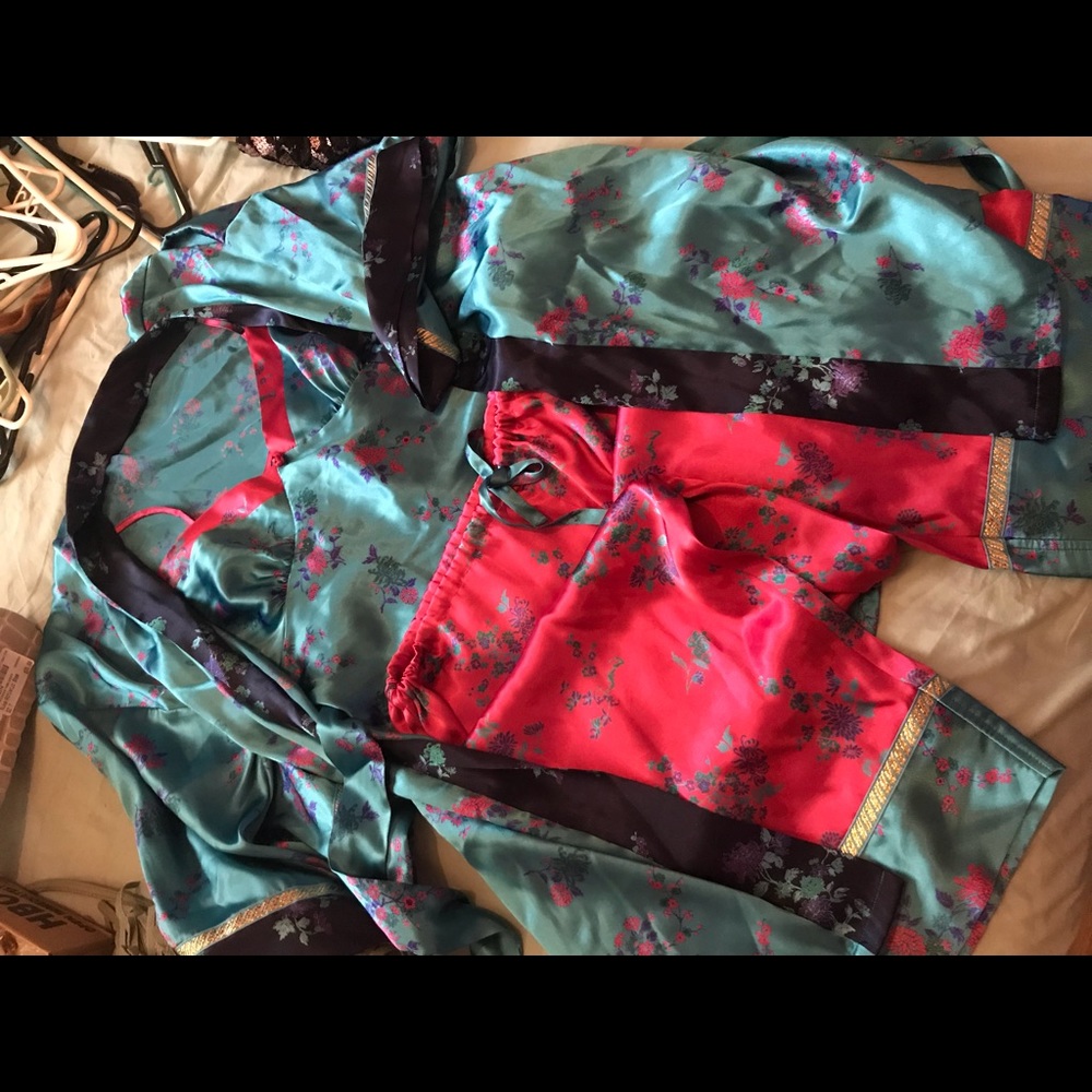 ‼️Fredricks of Hollywood robe with pjs‼️